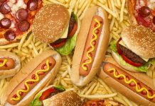 Günümüz şehir yaşamının yoğun temposu, yemek alışkanlıklarını da önemli ölçüde etkiledi. Fast food kültürü, hız ve pratiklik arayanların vazgeçilmez tercihlerinden biri haline geldi. Hamburgerden pizzaya, tavuk kanadından sandviçe kadar uzanan geniş bir yelpazede sunulan bu lezzetler, özellikle gençler arasında büyük ilgi görüyor. Konulu bir haber görseli.