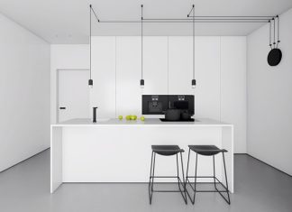 Minimal Mutfaklar ve Modern Yaşamın Yeni Trendi Günümüzde yaşam alanlarının küçülmesi, şehir hayatının temposu ve estetik anlayışın değişmesiyle birlikte minimal mutfaklar giderek daha fazla ilgi görmeye başladı. Sadelik, düzen ve işlevsellik üzerine kurulu bu mutfaklar, yalnızca görsel bir tercih değil; aynı zamanda yaşam tarzını da yansıtan bir seçim haline geldi. Minimal mutfak anlayışı, gereksiz eşyaların ortadan kaldırılması, depolama alanlarının verimli kullanılması ve dekorasyonda net çizgilerin tercih edilmesiyle öne çıkıyor. Konulu bir haber görseli.