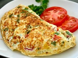 Omletin bu kadar yaygınlaşmasının sebeplerinden biri, pratik yemekler arasında yer almasıdır.