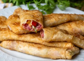 Paçanga Böreği: Türk Mutfağının Pratik ve Lezzetli Atıştırmalığı Paçanga böreği, hem ev kullanıcılarına hem de restoranlara pratik bir çözüm sunuyor. Sofralardaki bu lezzet, hem kahvaltılarda hem de özel davetlerde sunulabiliyor.