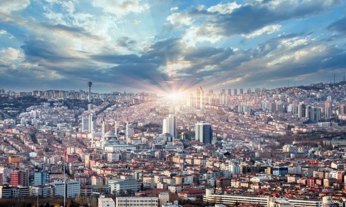Şehir yemekleri, yalnızca beslenme ihtiyacını karşılamakla kalmaz, aynı zamanda bir toplumun geçmişinden günümüze taşıdığı değerlerin de temsilcisidir.