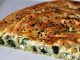 Börek, Türk mutfağının en sevilen hamur işleri arasında yer alır. İncecik açılan yufkaların içine farklı iç malzemeler konularak hazırlanan börekler, sofralara zenginlik ve lezzet katar. Sofralarda börek çeşitleri, hem kahvaltıların hem de ana öğünlerin vazgeçilmezidir. Geleneksel tariflerin yanı sıra modern dokunuşlarla çeşitlenen börekler, her damak tadına hitap eder. Sofralarda börek sunumu, misafirlerin beğenisini kazanmanın yanı sıra kültürel bir paylaşımın da ifadesidir. Konulu bir haber görseli.