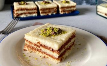 Sütlü Tatlılar Sofralara Lezzet Katıyor Sütlü tatlılar, Türk mutfağının en sevilen ve hafif tatlı seçenekleri arasında yer alır. Yüzyıllardır sofralarımızda yer bulan bu tatlılar, hem lezzeti hem de besleyici özellikleri ile öne çıkar. Özellikle yaz aylarında ferahlatıcı etkisi, kış aylarında ise sıcak ve huzur verici aroması ile tercih edilir. Sütlü tatlıların en önemli özelliği, süt bazlı olmaları sayesinde düşük yağ oranına sahip olmalarıdır. Bu sayede hem yetişkinler hem de çocuklar için sağlıklı bir tatlı alternatifi oluştururlar. Konulu bir haber görseli.