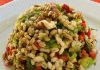 Buğday salatası, sağlıklı beslenme trendleriyle birlikte son yıllarda sofraların vazgeçilmez seçeneklerinden biri hâline gelmiştir. Ana malzemesi buğday olan bu salata, özellikle öğle yemeklerinde ve hafif akşam yemeklerinde tercih edilen doyurucu bir alternatiftir. Türkiye’nin farklı bölgelerinde farklı şekillerde hazırlanabilen bu tarif, hem geleneksel hem de modern yorumlarla sunulabilir. Konulu bir haber görseli.